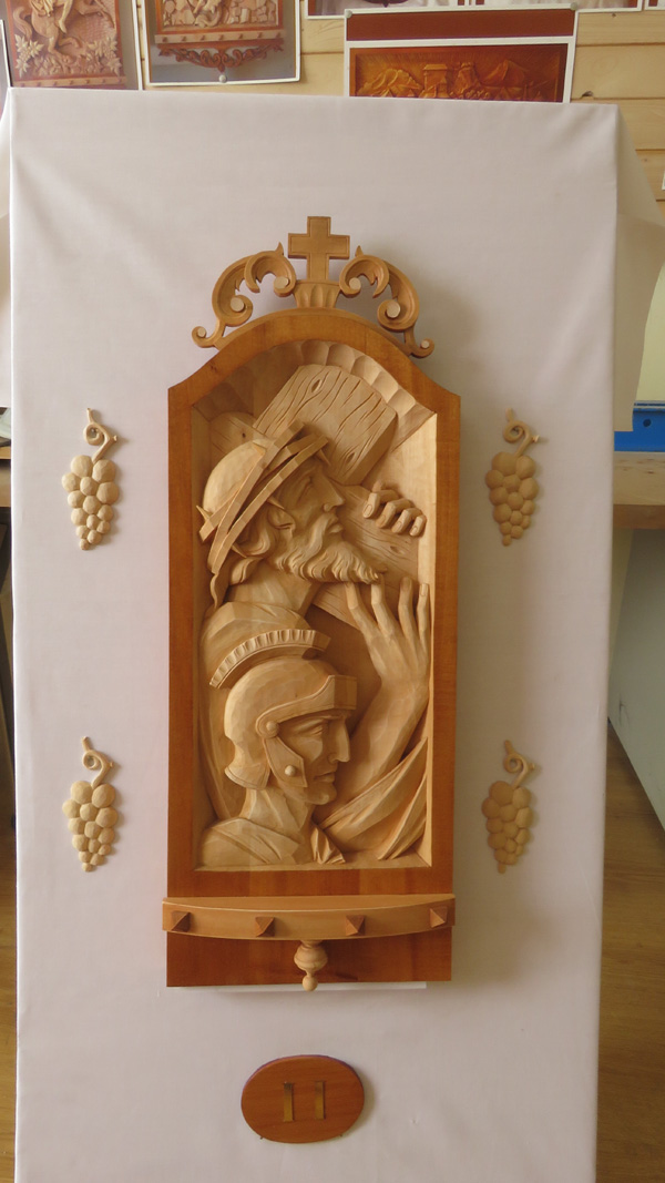 Drevorezba krížová cesta - druhé zastavenie